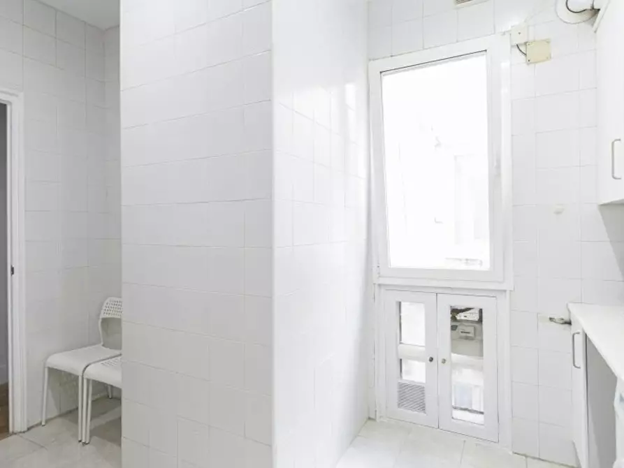 Immagine 5 di Camera in affitto  in Calle de Bravo Murillo a Madrid