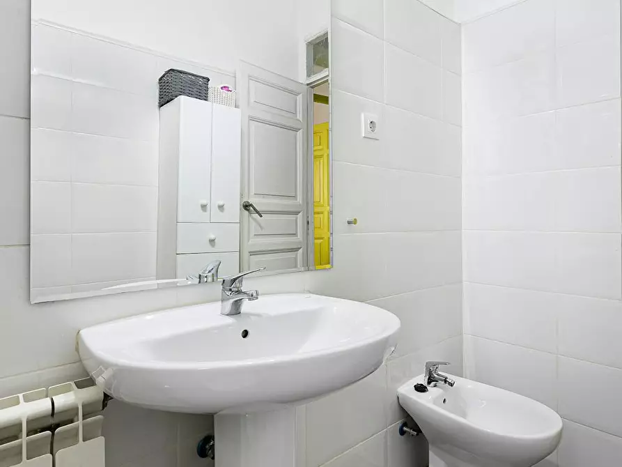 Immagine 9 di Camera in affitto  in Plaza de la Marina Española a Madrid