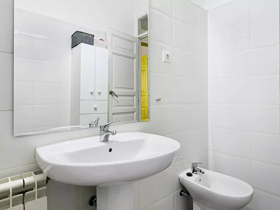 Immagine 9 di Camera in affitto  in Plaza de la Marina Española a Madrid