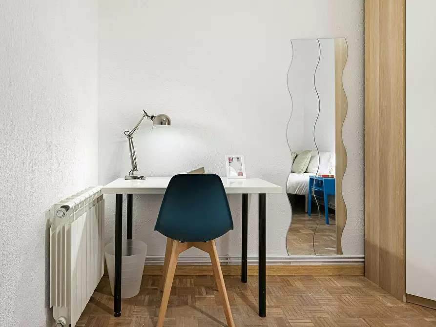 Immagine 3 di Camera in affitto  in Plaza de la Marina Española a Madrid