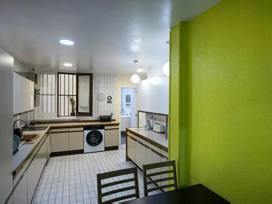 Immagine 10 di Camera in affitto  in Calle de Sagasta a Madrid