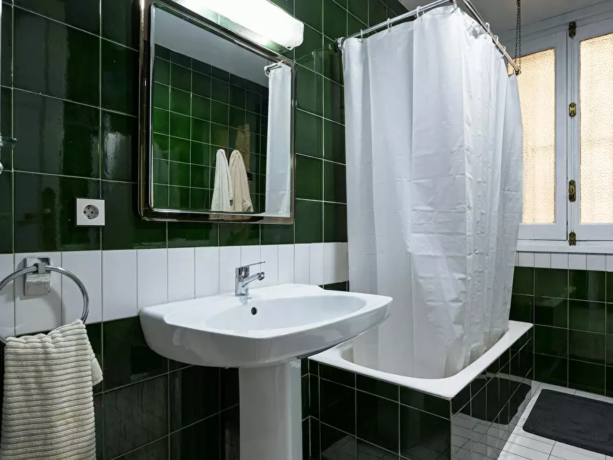 Immagine 6 di Camera in affitto  in Calle de Sagasta a Madrid