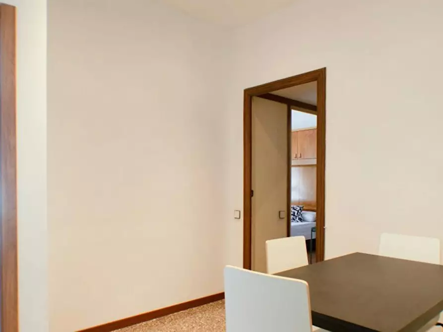 Immagine 9 di Camera in affitto  in Carrer del Comte Borrell a Barcelona