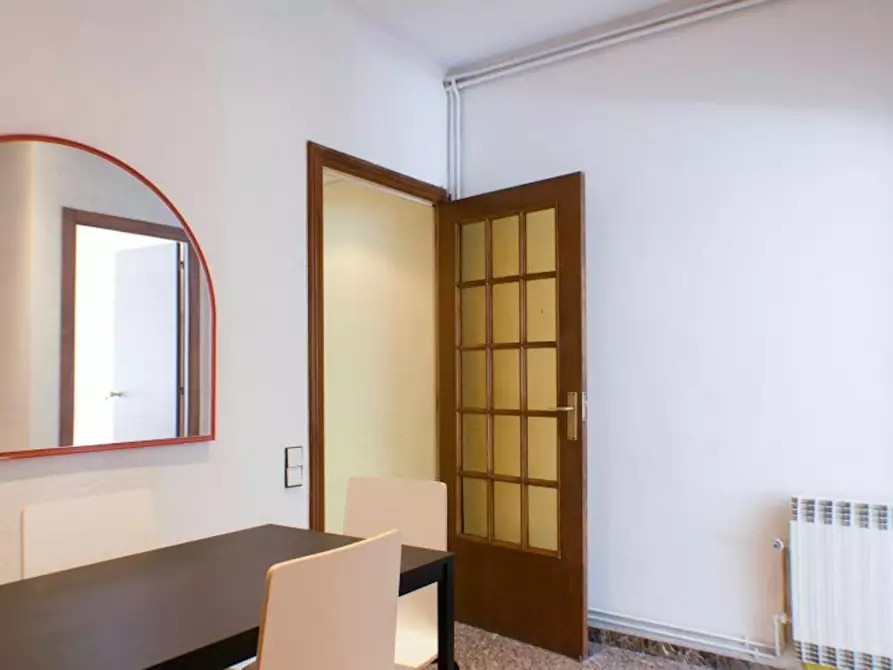 Immagine 10 di Camera in affitto  in Carrer del Comte Borrell a Barcelona