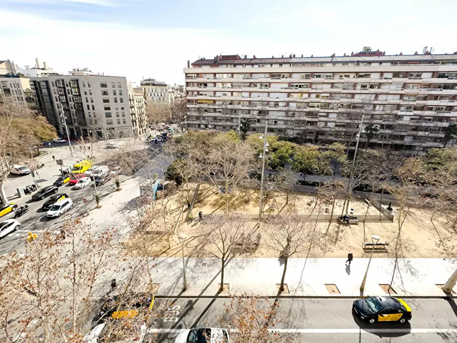 Immagine 3 di Camera in affitto  in Carrer de València a Barcelona