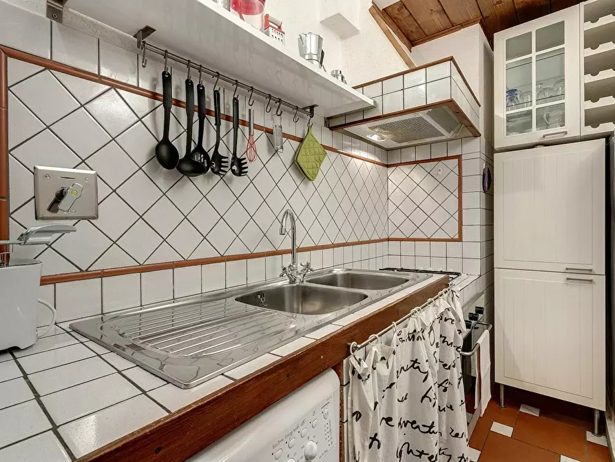 Immagine 7 di Appartamento in affitto  in Via delle Ruote a Firenze