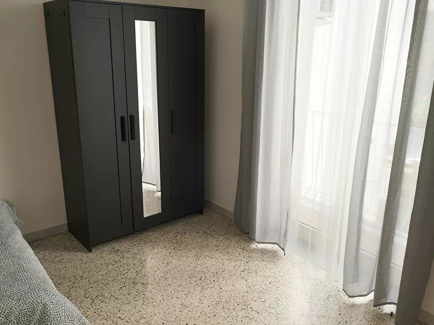 Immagine 3 di Camera in affitto  in Vico Campane a Donnalbina a Napoli