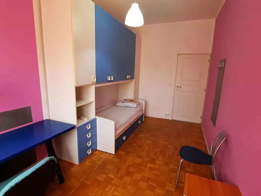 Immagine 8 di Camera in affitto  in Via Gioacchino Quarello a Torino