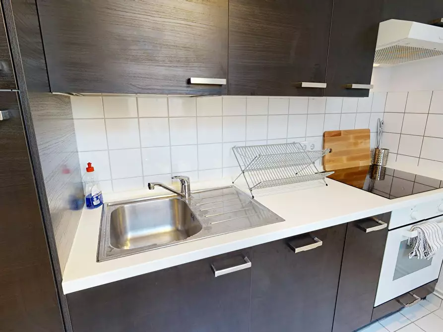Immagine 4 di Appartamento in affitto  in Cornelius-Fredericks-Straße a Berlin