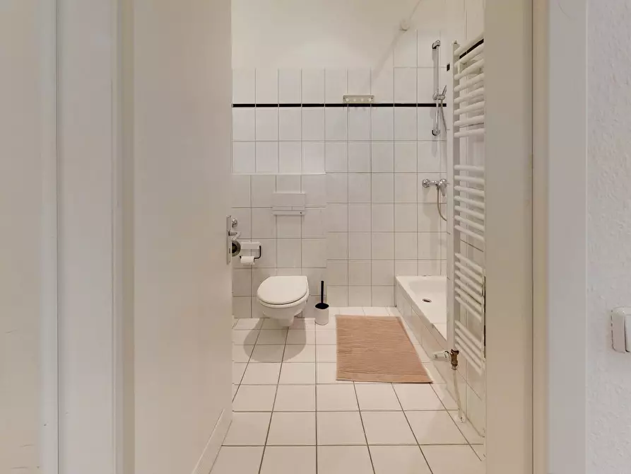 Immagine 7 di Appartamento in affitto  in Cornelius-Fredericks-Straße a Berlin