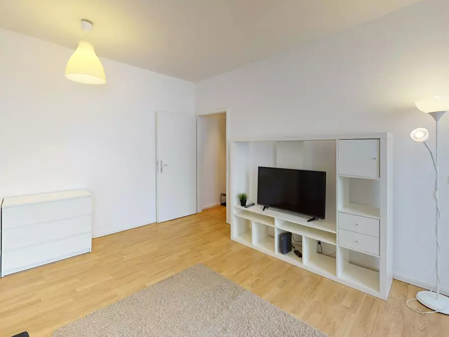 Immagine 3 di Appartamento in affitto  in Cornelius-Fredericks-Straße a Berlin