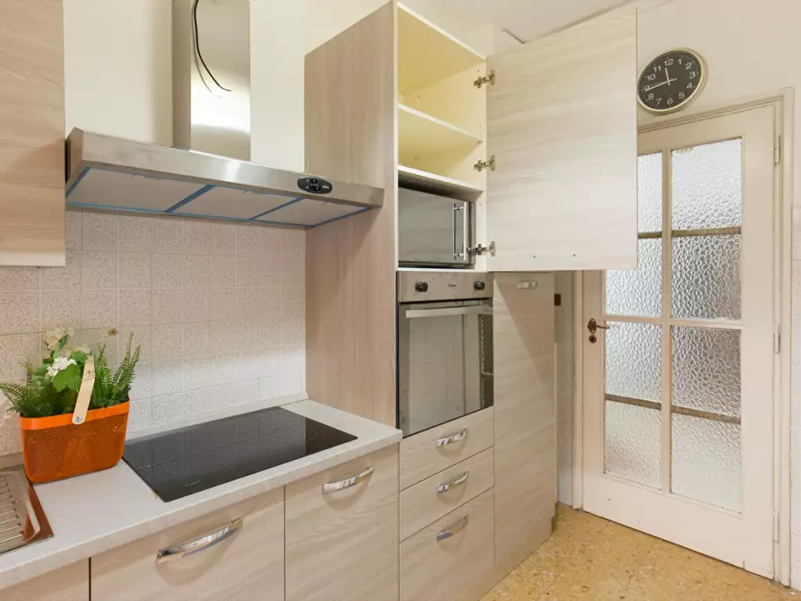 Immagine 10 di Camera in affitto  in Via Antonio Giuseppe Ignazio Bertola a Torino