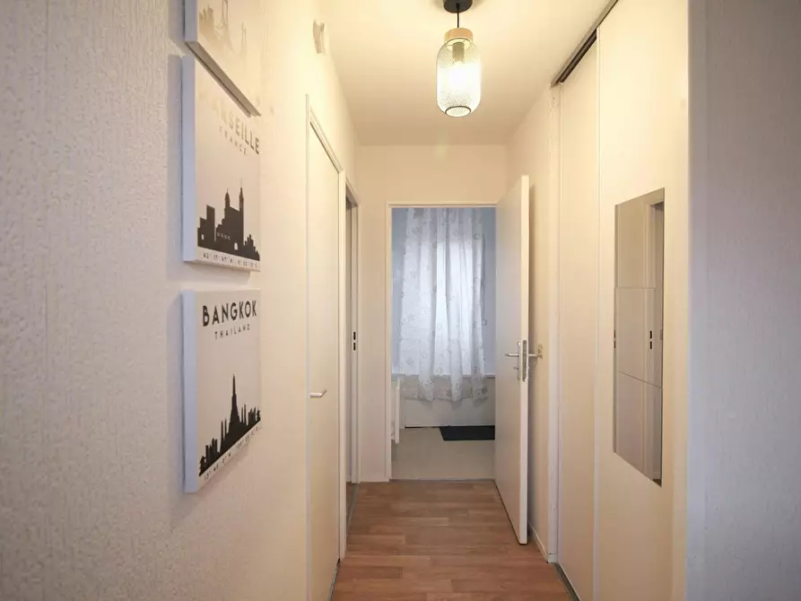 Immagine 7 di Camera in affitto  in Rue Victor Hugo a Levallois-Perret