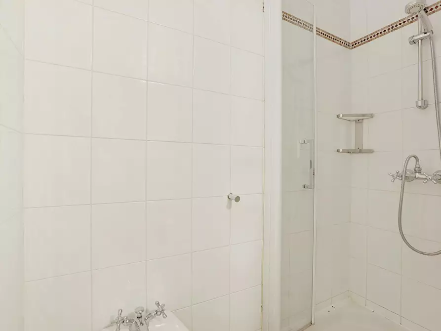 Immagine 6 di Appartamento in affitto  in Rue de la Paix a Paris