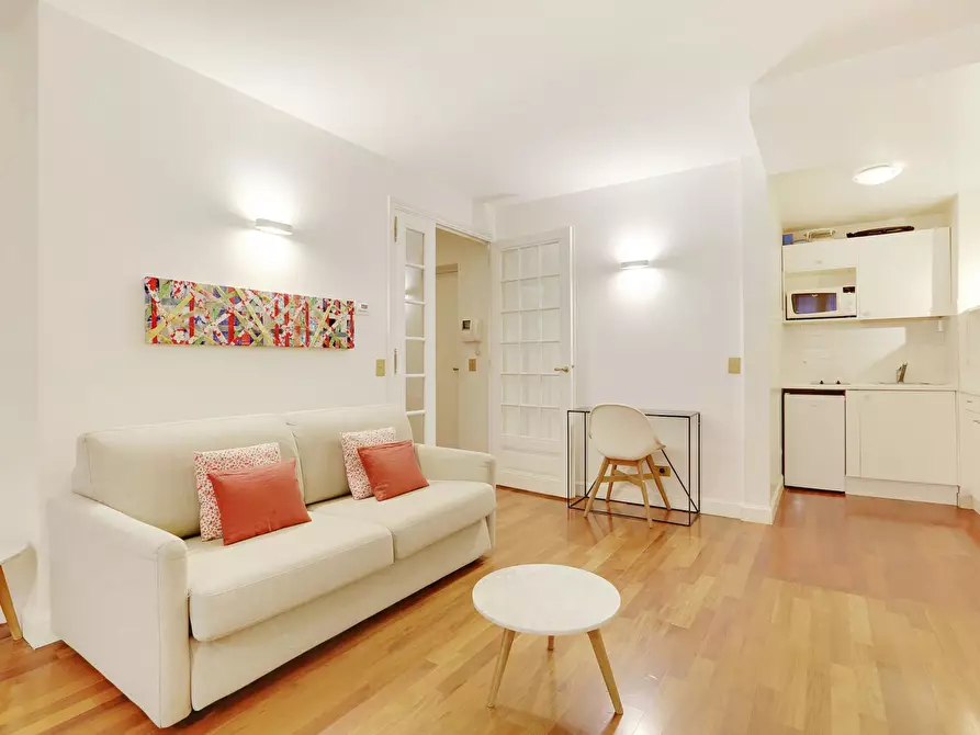 Immagine 1 di Appartamento in affitto  in Rue de la Paix a Paris