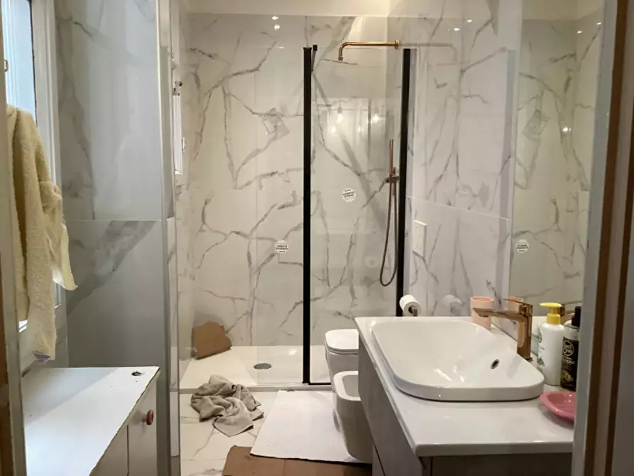 Immagine 5 di Camera in affitto  in Via Lorenzo il Magnifico a Firenze