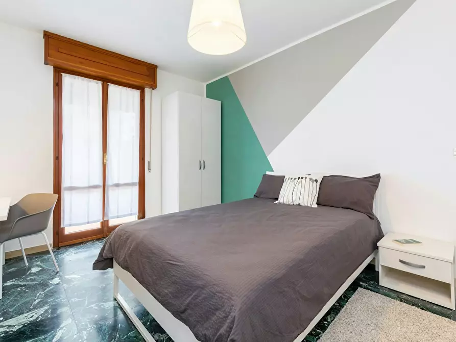 Immagine 2 di Camera in affitto  in Via Mario Morgantini a Verona