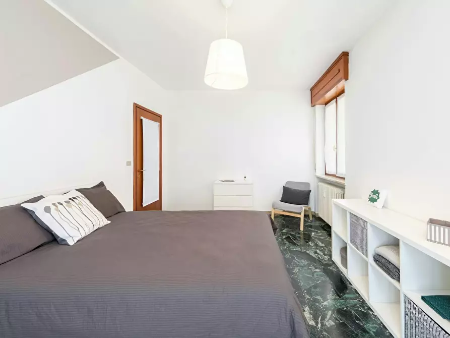 Immagine 5 di Camera in affitto  in Via Mario Morgantini a Verona