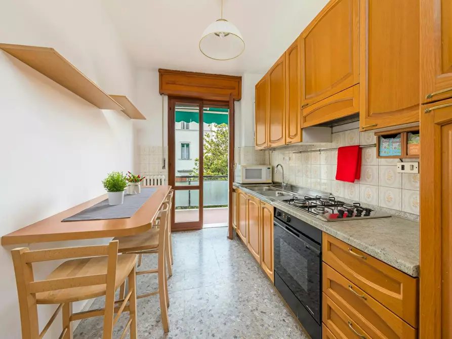 Immagine 6 di Camera in affitto  in Via Mario Morgantini a Verona