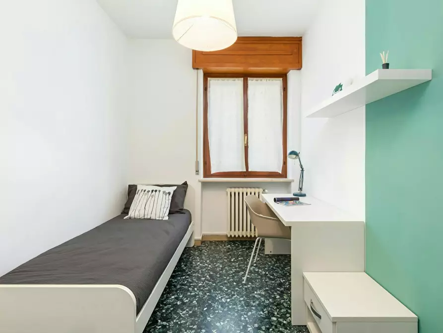 Immagine 3 di Camera in affitto  in Via Mario Morgantini a Verona