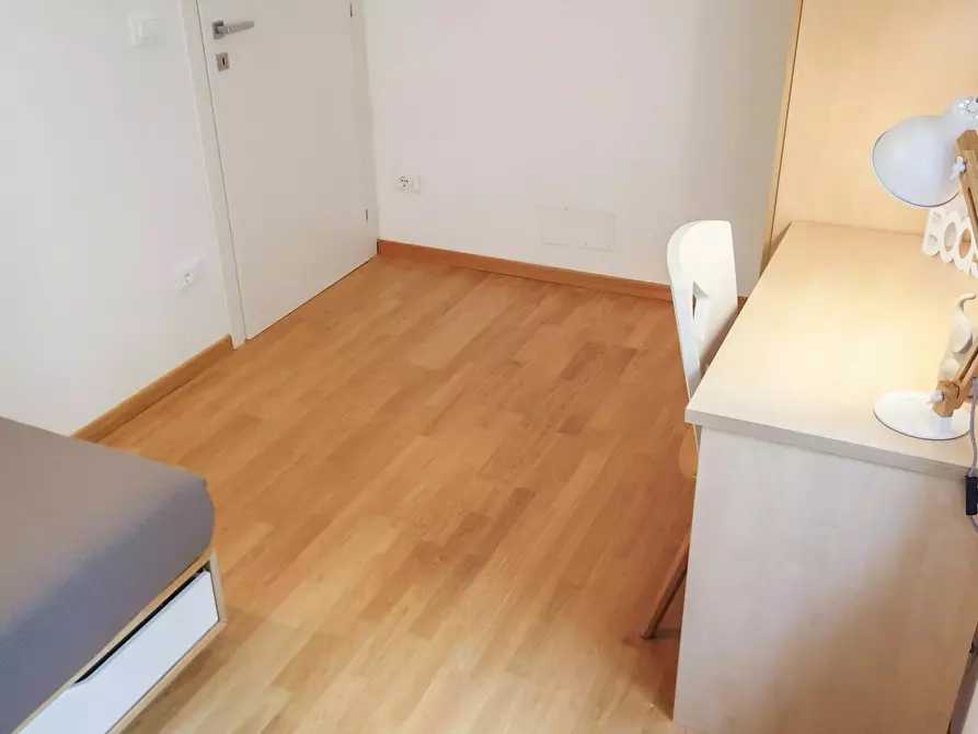 Immagine 5 di Camera in affitto  in Via Zara a Trento