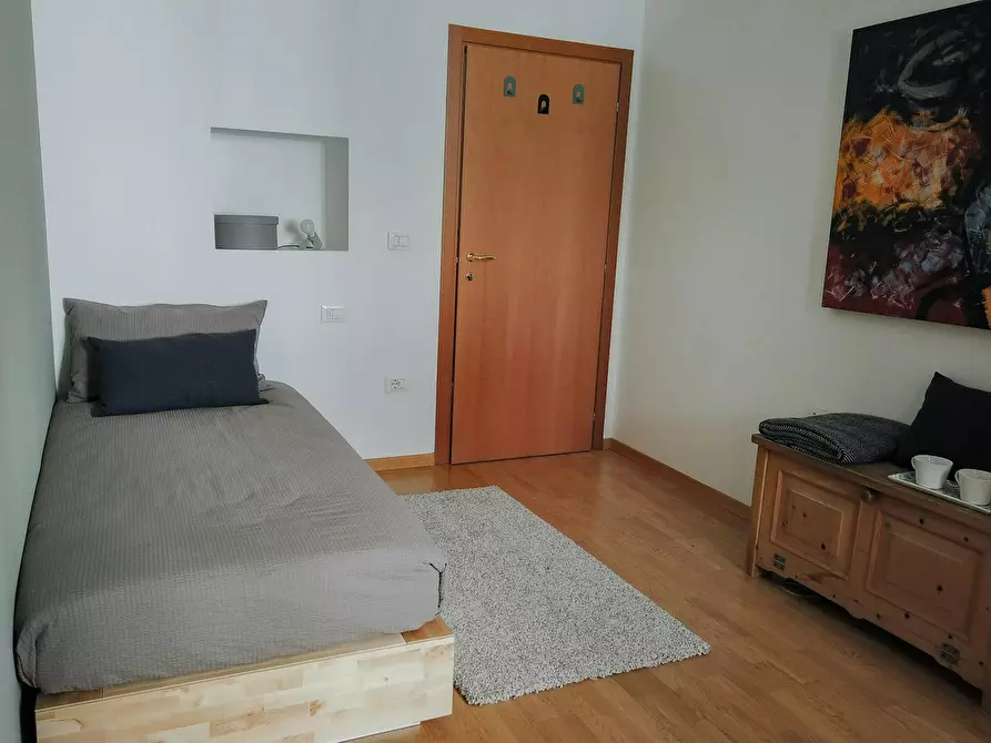 Immagine 6 di Camera in affitto  in Via Zara a Trento