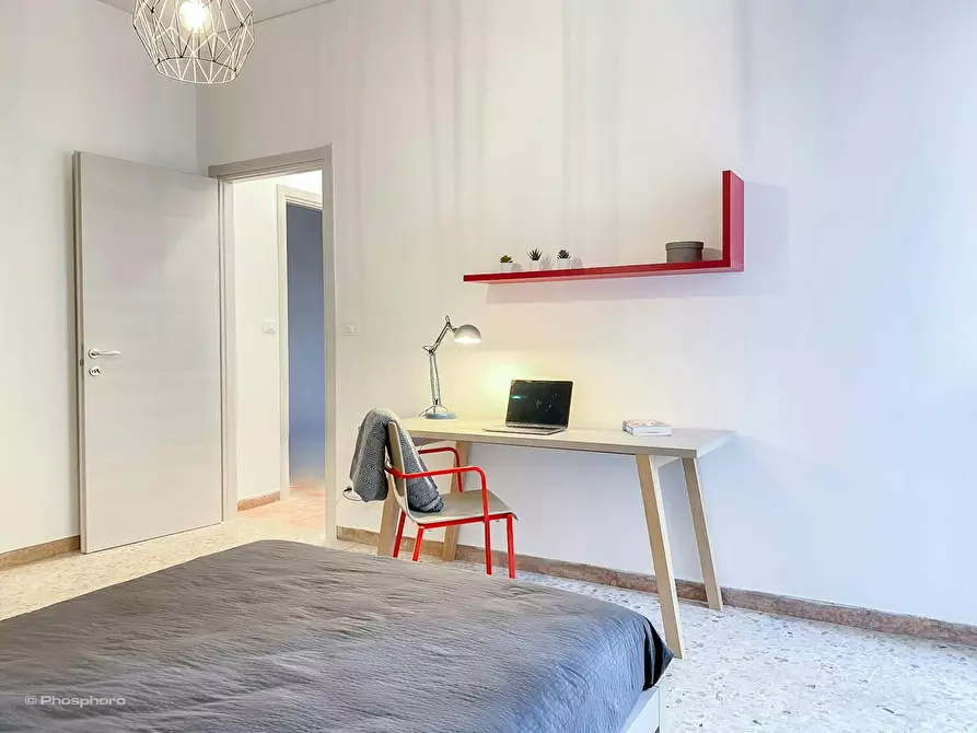 Immagine 6 di Camera in affitto  in Via Marcantonio della Torre a Verona