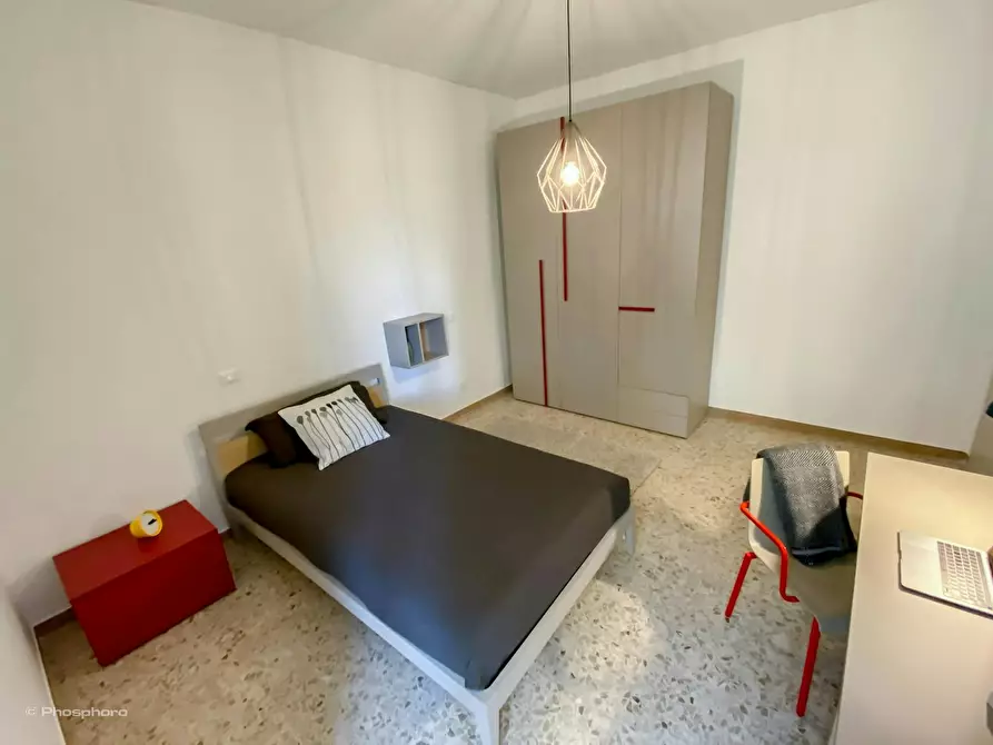 Immagine 2 di Camera in affitto  in Via Marcantonio della Torre a Verona