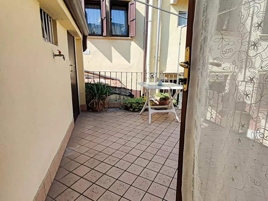 Immagine 9 di Camera in affitto  in Via Santa Chiara a Verona