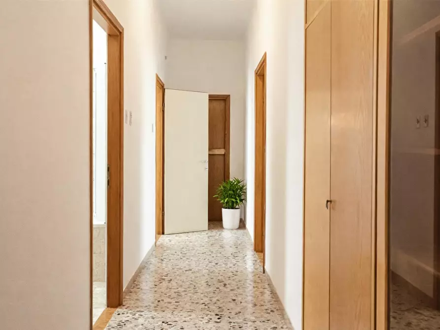 Immagine 5 di Camera in affitto  in Via San Giovanni a Trento