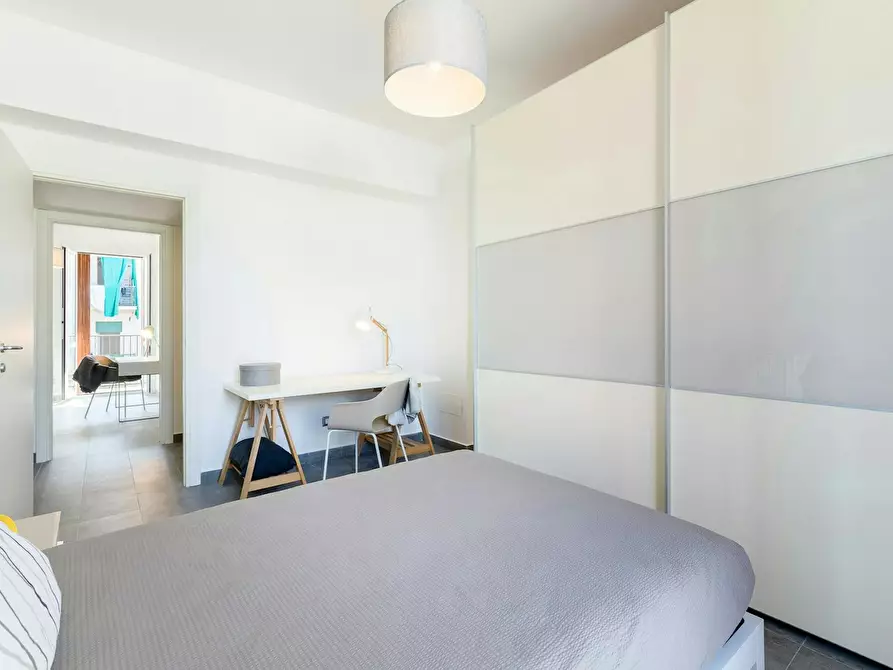 Immagine 7 di Camera in affitto  in Via Democrito a Milano