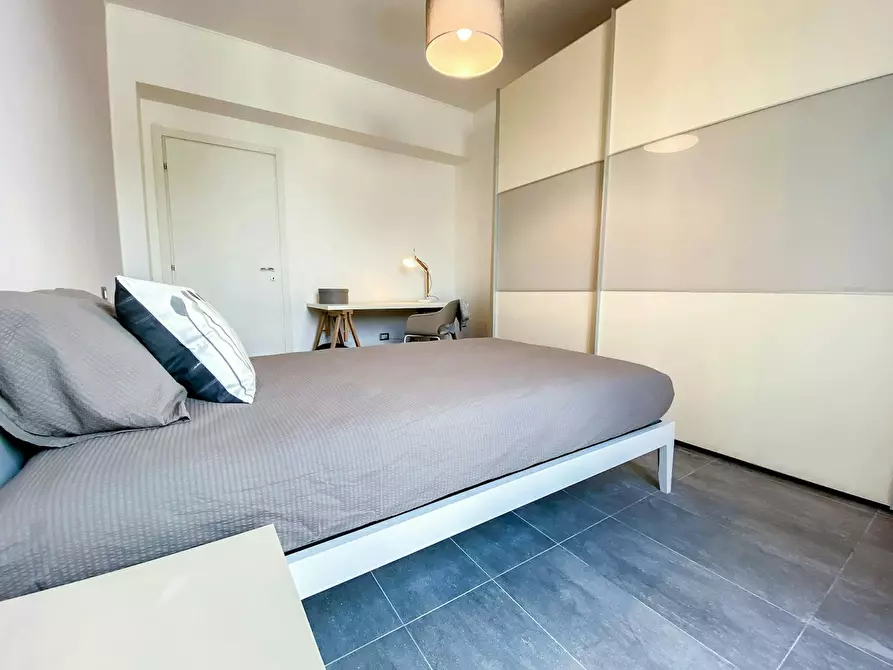 Immagine 3 di Camera in affitto  in Via Democrito a Milano