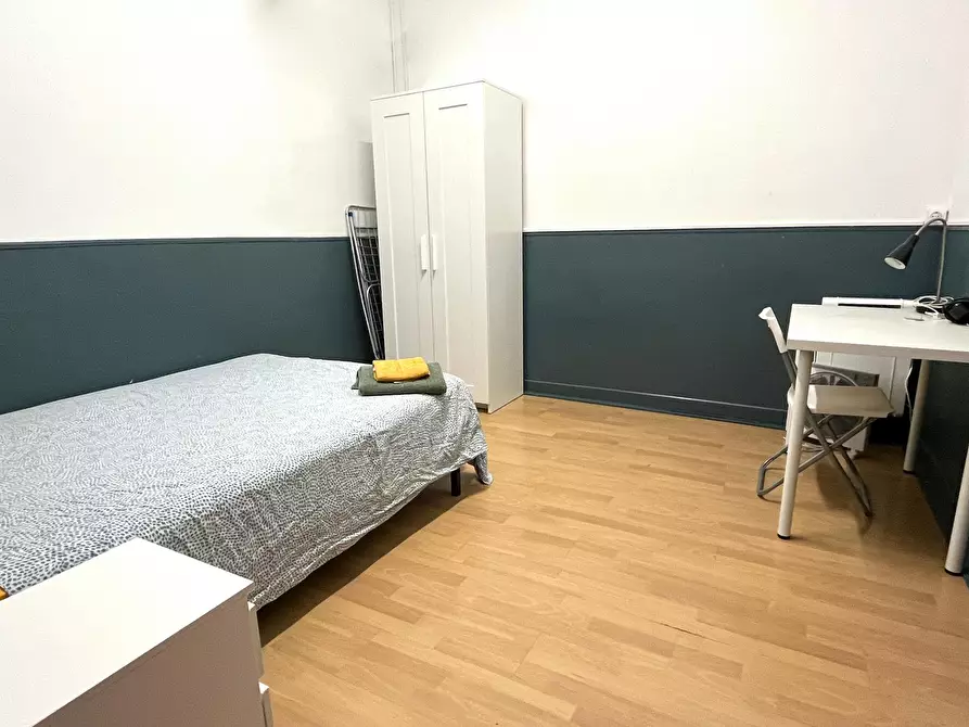 Immagine 1 di Camera in affitto  in Carrer de Muntaner a Barcelona