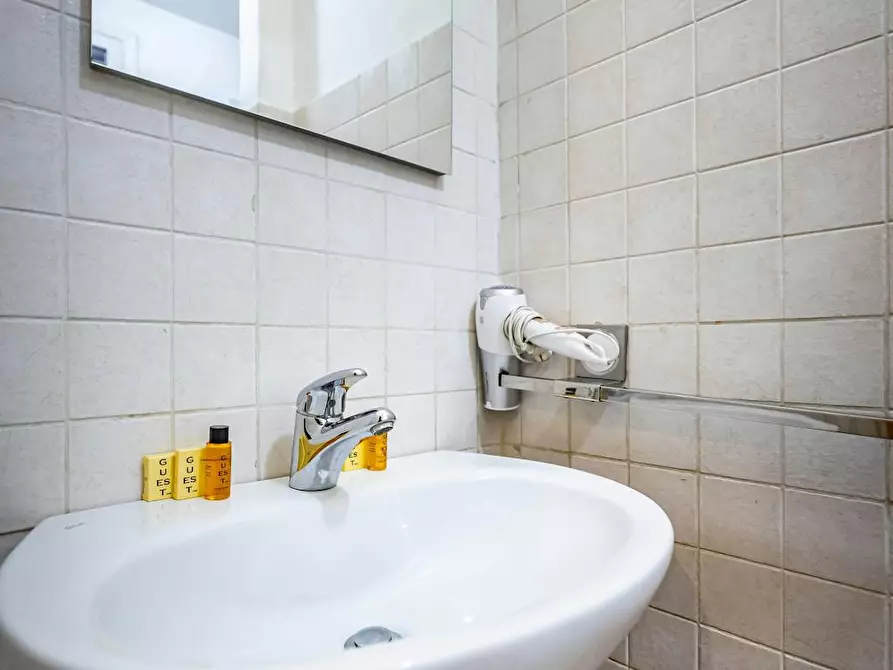 Immagine 10 di Appartamento in affitto  in Via della Pergola a Firenze