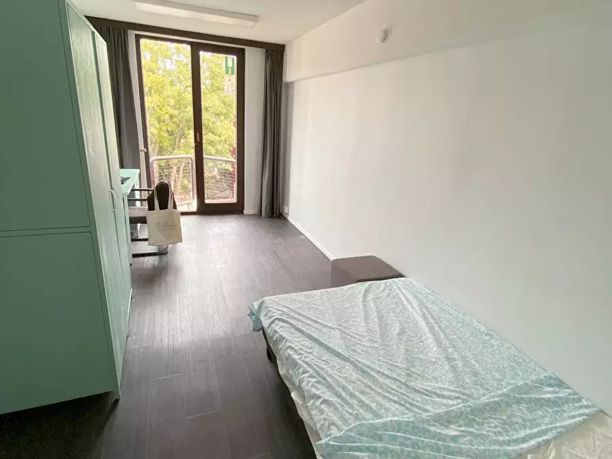 Immagine 2 di Camera in affitto  in Rue Berckmans a Saint-Gilles