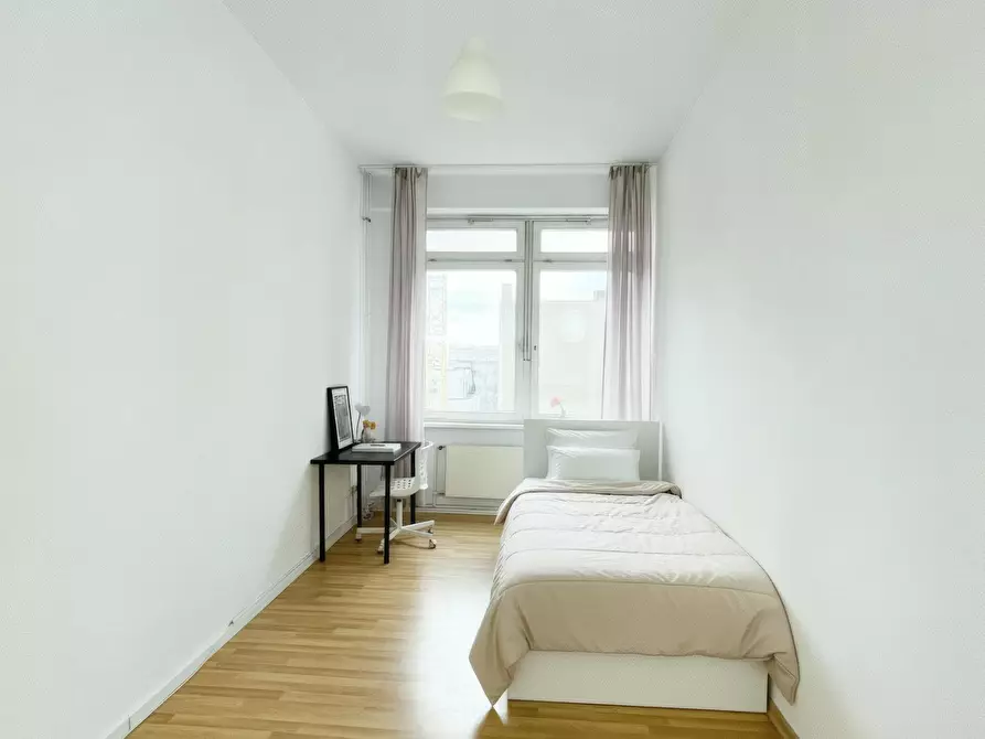 Immagine 2 di Camera in affitto  in Bismarckstraße a Berlin