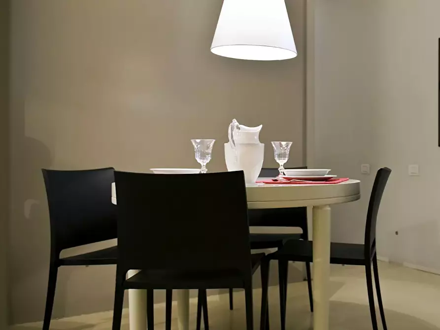 Immagine 2 di Appartamento in affitto  in Via Mascarella a Bologna