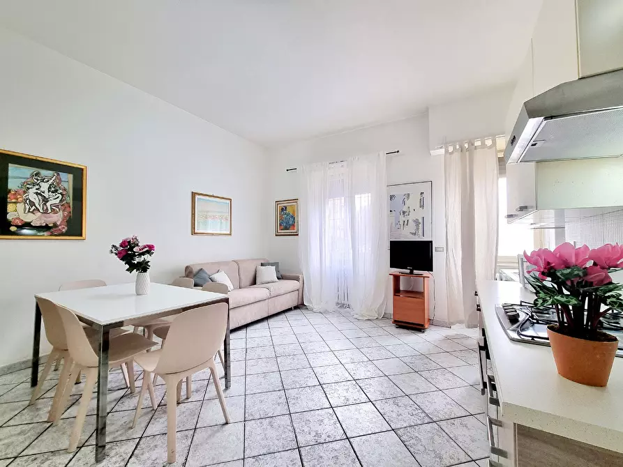 Immagine 2 di Appartamento in affitto  in Piazza Carlo Donegani a Milano