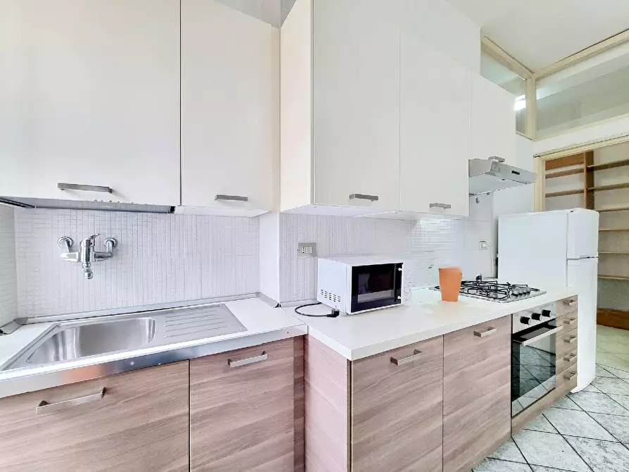 Immagine 8 di Appartamento in affitto  in Piazza Carlo Donegani a Milano