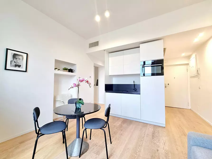 Immagine 5 di Appartamento in affitto  in Via Tortona a Milano