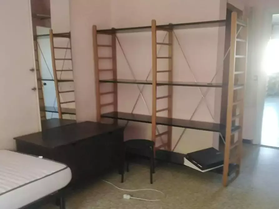 Immagine 3 di Camera condivisa in affitto  in Viale Edoardo Jenner a Milano