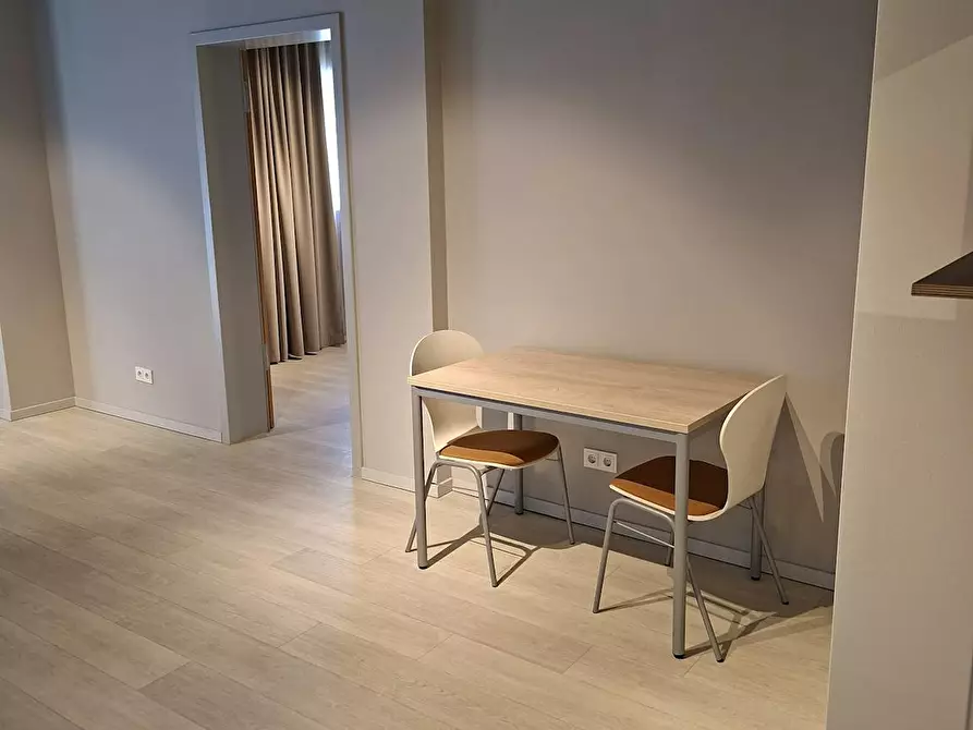 Immagine 2 di Appartamento in affitto  in Mühlenstraße a Berlin