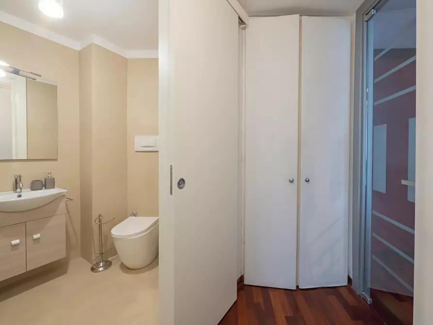 Immagine 3 di Appartamento in affitto  in Via Pantano a Milano