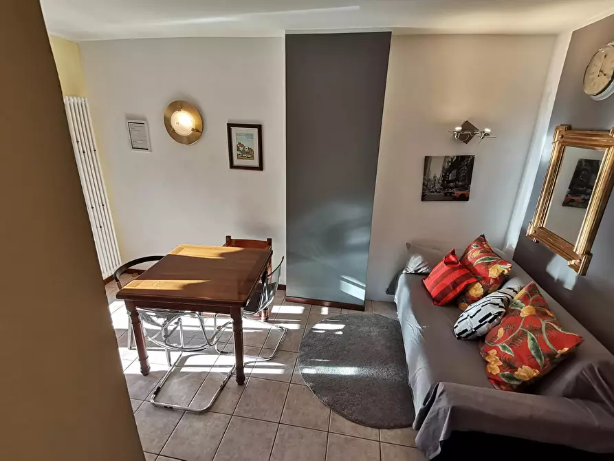 Immagine 9 di Camera in affitto  in Via Cusago a Milano