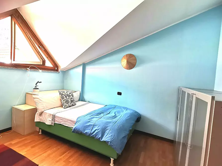 Immagine 2 di Camera in affitto  in Via Cusago a Milano