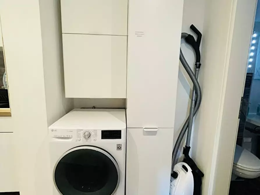 Immagine 9 di Camera in affitto  in Engadiner Straße a München