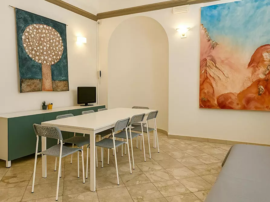 Immagine 10 di Camera condivisa in affitto  in Via del Porrione a Siena