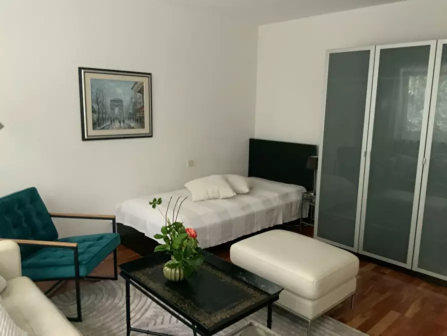 Immagine 4 di Appartamento in affitto  in Florianweg a Frankfurt am Main