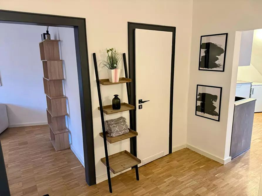 Immagine 9 di Appartamento in affitto  in Brückenstraße a Düsseldorf