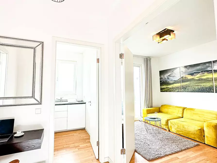 Immagine 8 di Appartamento in affitto  in Gabriele-Tergit-Promenade a Berlin Kreuzberg